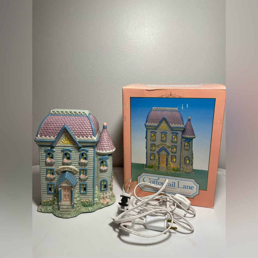 Cottontail Lane Springtime Village, Inn, Ceramic Light Up House Working Open Box